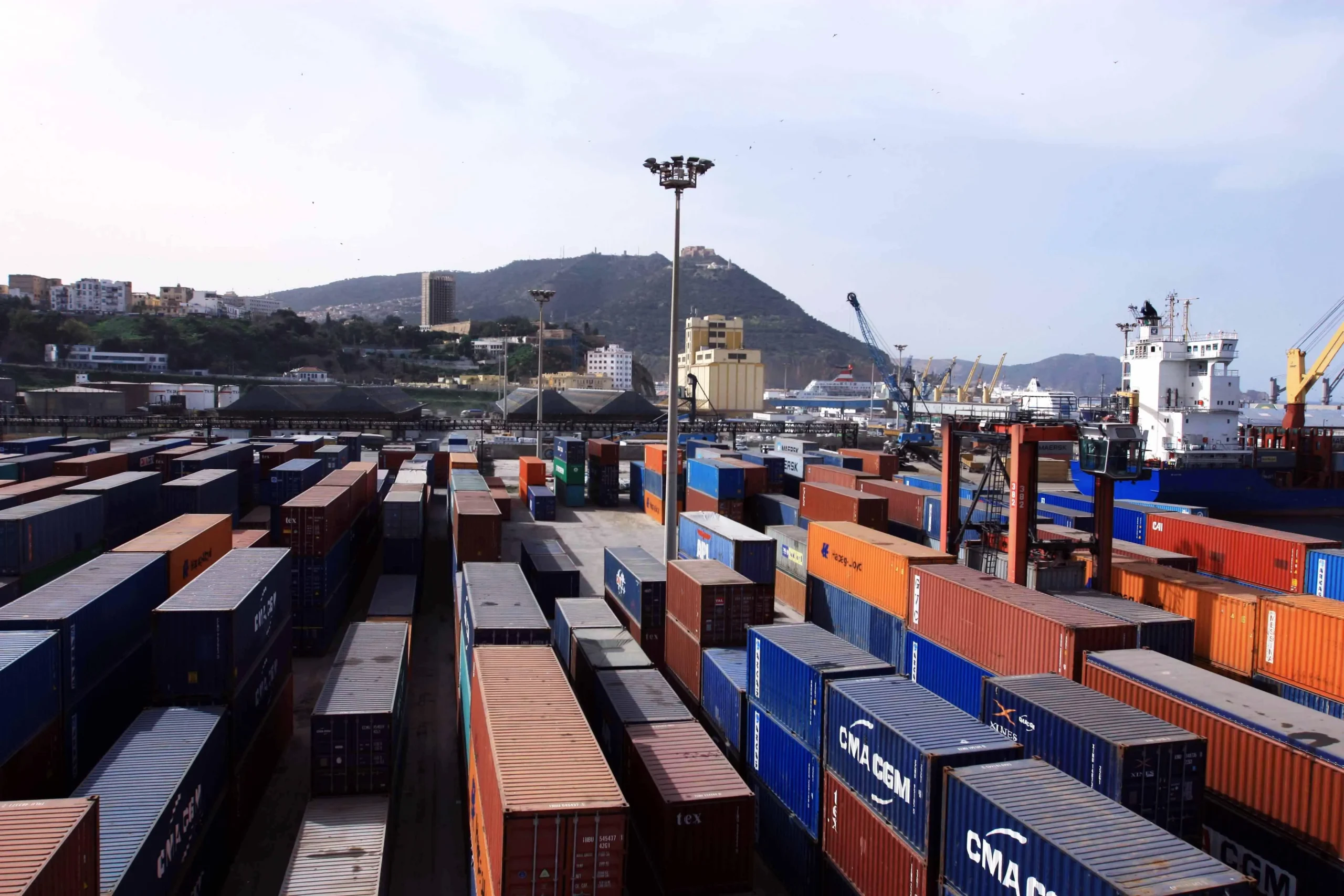 Commerce et port